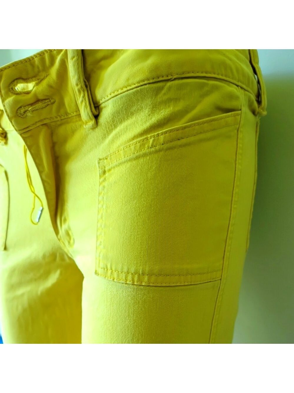 Oxygen Cropped Jeans Size 30